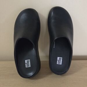 FitFlop Black Slip-On Clogs